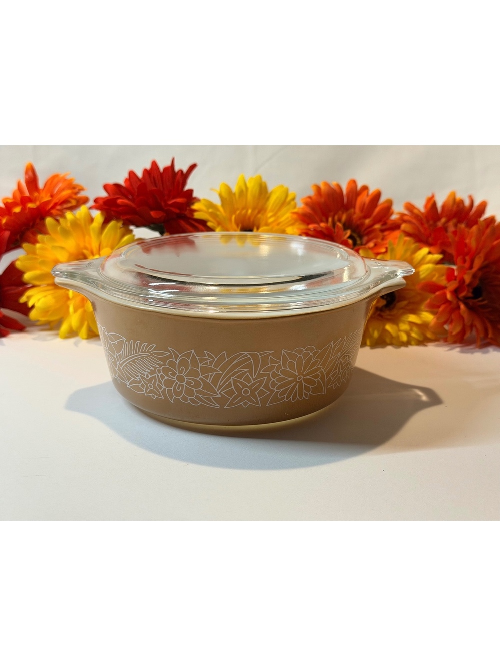 Vintage Pyrex Woodland 472-B 750mL Casserole Dish with Glass Lid